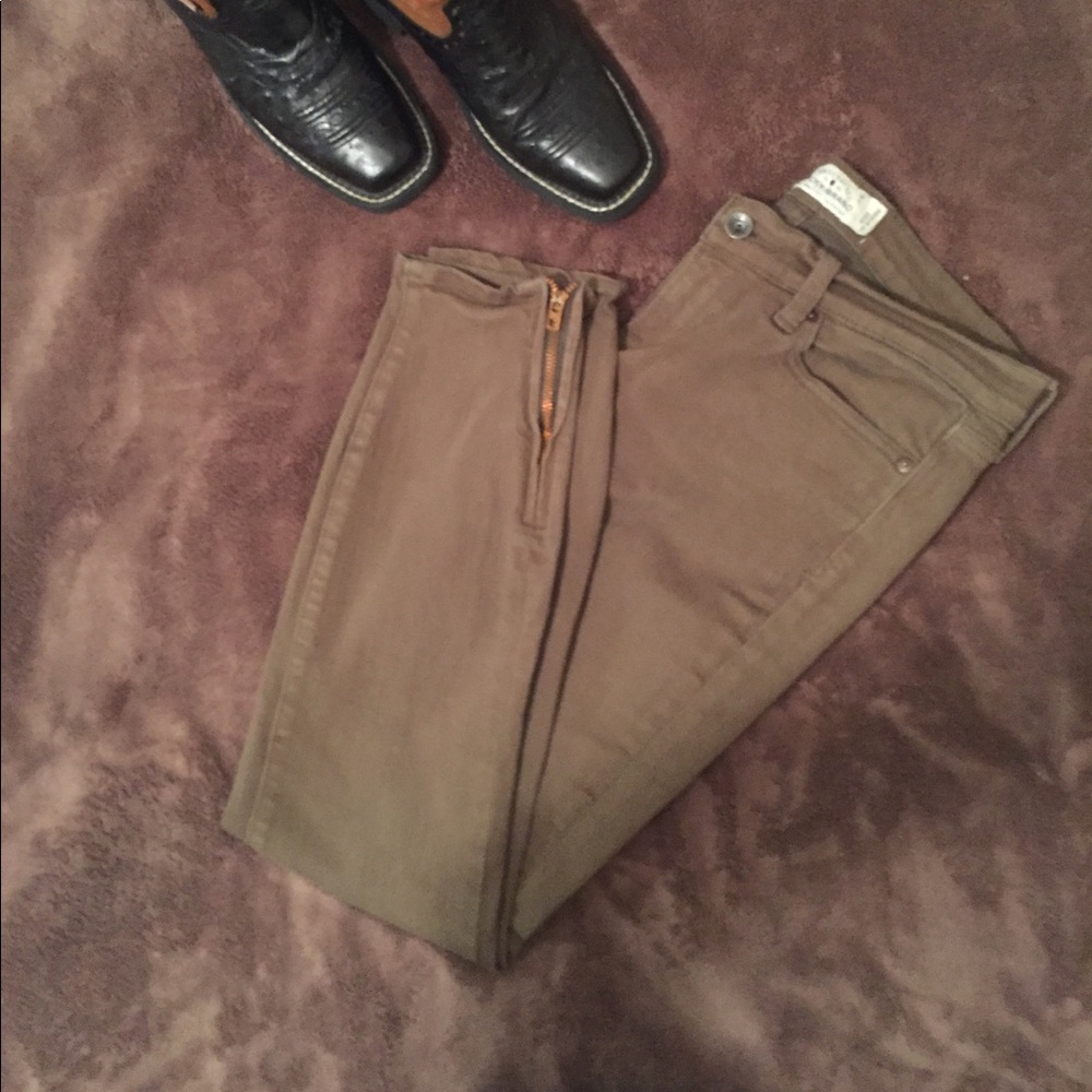 Lucky Brand army green jeans sz 6/28